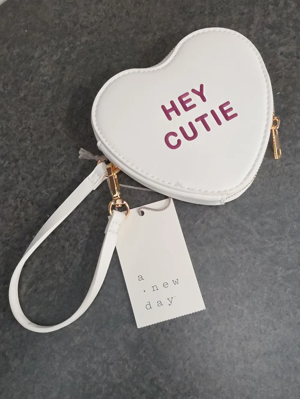 Small Zip-Up Wristlet NWT